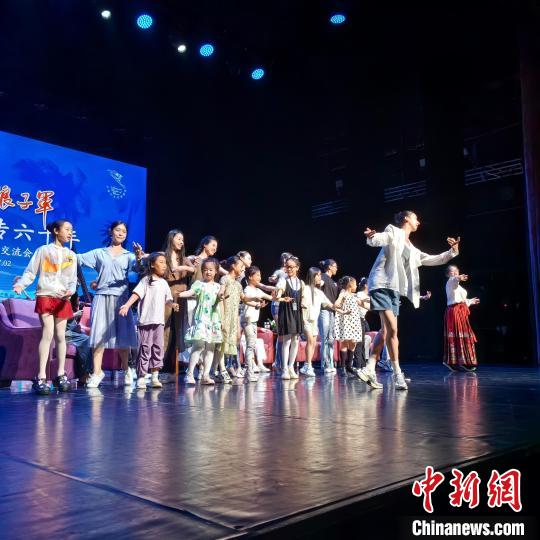 风暴娱乐：“吴琼花”与“洪常青”们苏州共忆红色娘子军